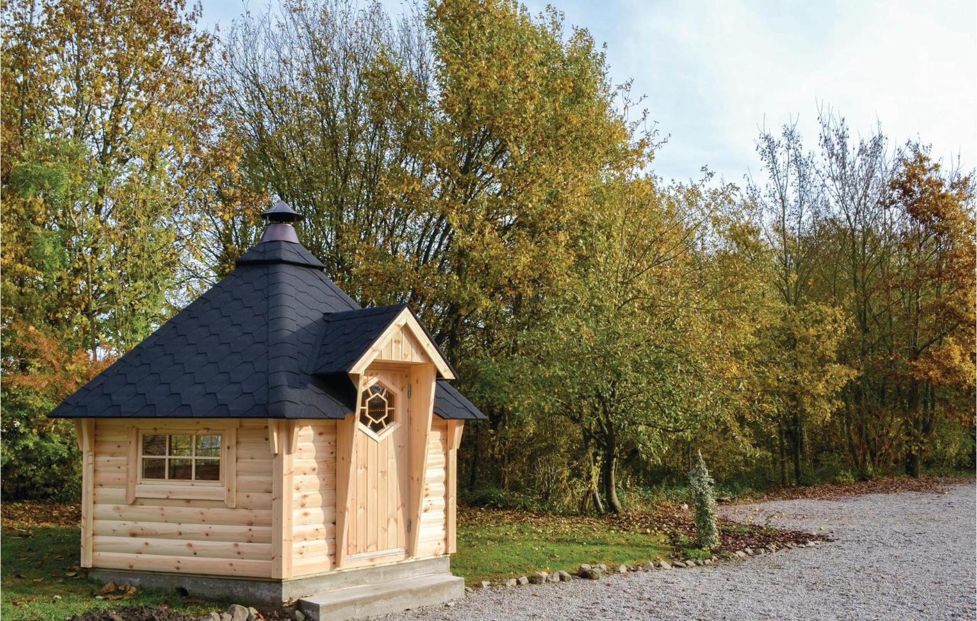 Pet Friendly Home In Quiestede With Kitchen Exterior photo